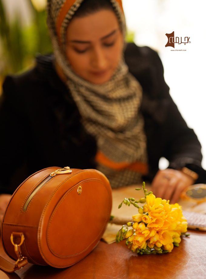 کیف دوشی مدل بیضی