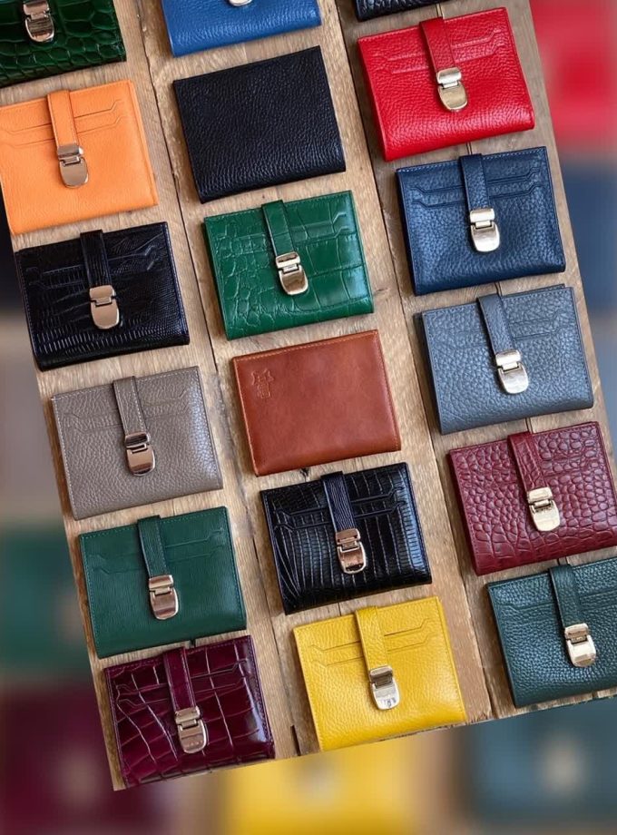 کیف پول صبا مگنتی طرح فلوتر