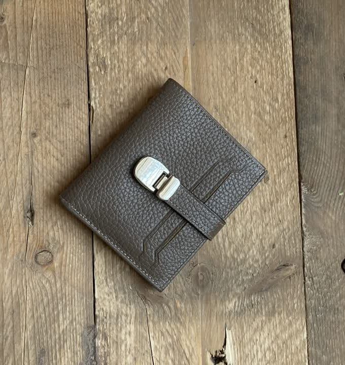 کیف پول صبا مگنتی طرح فلوتر